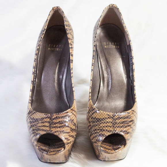 Stuart Weitzman Python Peep Toe Platform Pump - Picture 2 of 8